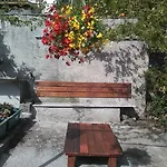 Villino Iso Bed and breakfast 3*